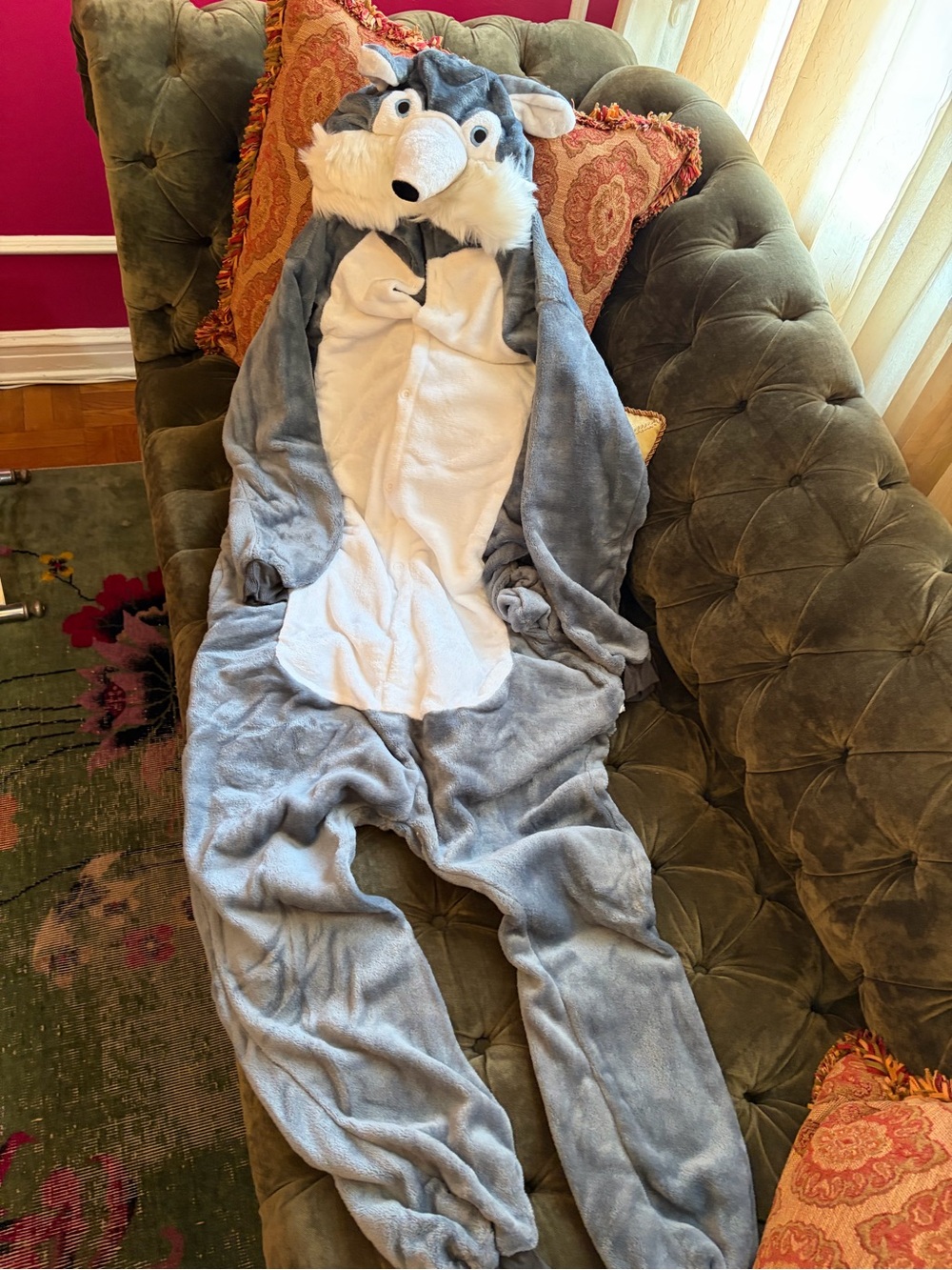 Onsie Sizes L and XL - Picture 3 of 4